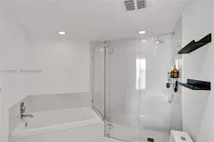 45 SW 9th St, Miami, FL 33130 - Photo 14