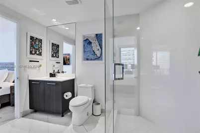 45 SW 9th St #2001, Miami, FL 33130 - Photo 18