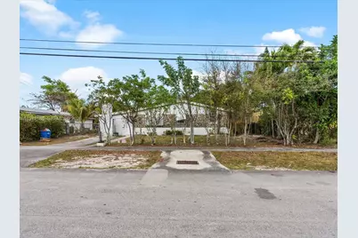 4331 SW 31st Dr, West Park, FL 33023 - Photo 2