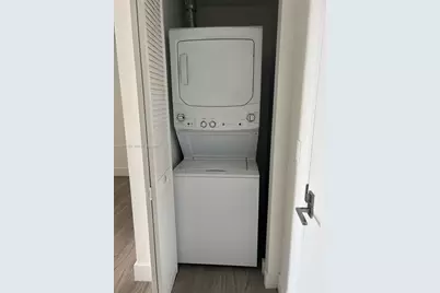 121 NE 34th St #1503, Miami, FL 33137 - Photo 14