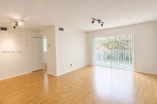 11216 SW 12th St, Pembroke Pines, FL 33025 - Photo 4