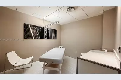 460 NE 28th St #1901, Miami, FL 33137 - Photo 42