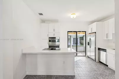 700 NE 87th St, Miami, FL 33138 - Photo 10
