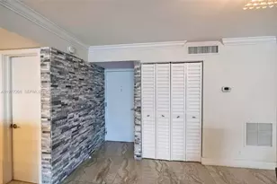 2655 Collins Ave, Miami Beach, FL 33140 - Photo 14