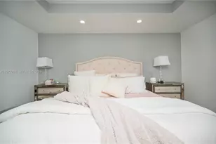 340 NE 194th Ln, Miami, FL 33179 - Photo 12