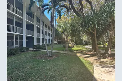 777 SE 2nd Avenue #307, Deerfield Beach, FL 33441 - Photo 24