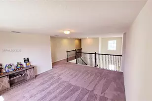 2647 E Lake Point Dr, Kissimmee, FL 34744 - Photo 8