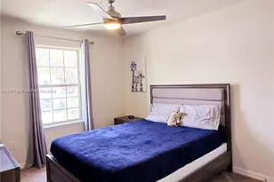 2647 E Lake Point Dr, Kissimmee, FL 34744 - Photo 16