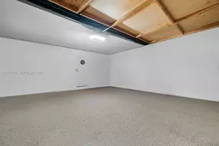 2046 NE 15th St, Fort Lauderdale, FL 33304 - Photo 26