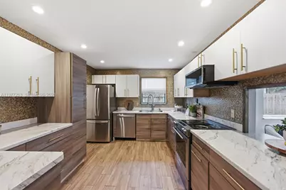 3501 NW 17th Ter, Oakland Park, FL 33309 - Photo 10