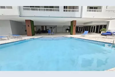 170 SE 14th St #2202, Miami, FL 33131 - Photo 8