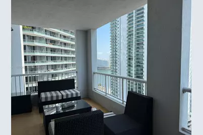 170 SE 14th St #2202, Miami, FL 33131 - Photo 1