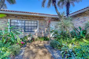 1048 NW 110th Ln, Coral Springs, FL 33071 - Photo 4