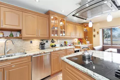 [Address not provided], Hialeah, FL 33015 - Photo 12