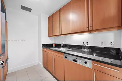 1435 Brickell Ave #3401, Miami, FL 33131 - Photo 14