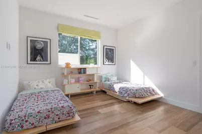 2977 Bridgeport Ave, Miami, FL 33133 - Photo 24