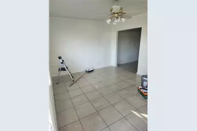 6910 NW 5th Pl, Miami, FL 33150 - Photo 10