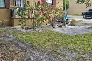 6910 NW 5th Pl, Miami, FL 33150 - Photo 2