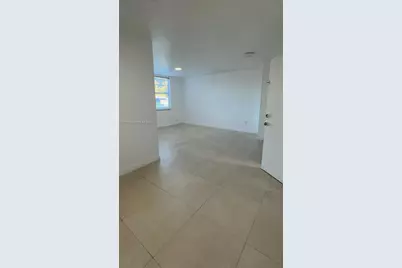 1885 W 56th St #112, Hialeah, FL 33012 - Photo 4