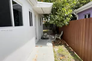 1557 NW 66th St, Miami, FL 33147 - Photo 20