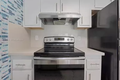 9827 NW 37th St #4F, Sunrise, FL 33351 - Photo 6