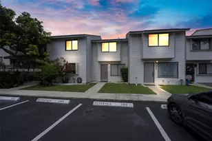 9827 NW 37th St, Sunrise, FL 33351 - Photo 1