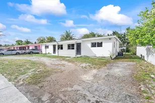 1061 NW 108th Terrace, Miami, FL 33168 - Photo 2