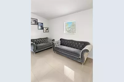 945 NE 34th Ave #204, Homestead, FL 33033 - Photo 6