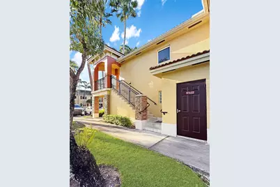 945 NE 34th Ave #204, Homestead, FL 33033 - Photo 2