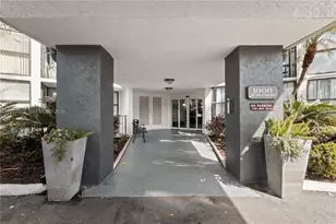 1000 Parkview Dr, Hallandale Beach, FL 33009 - Photo 28