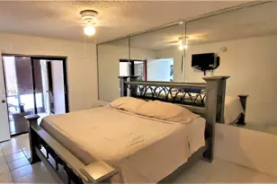 20025 NE 3rd Ct, Miami, FL 33179 - Photo 4