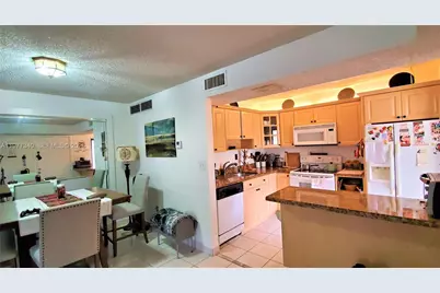 20025 NE 3rd Ct #1, Miami, FL 33179 - Photo 4