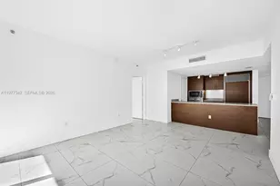 475 Brickell Ave, Miami, FL 33131 - Photo 20