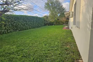 19112 SW 95th Ave, Cutler Bay, FL 33157 - Photo 8