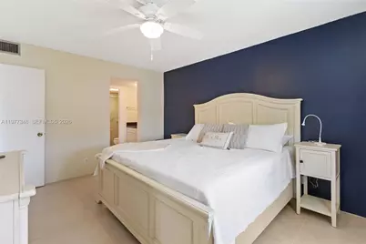 9480 Poinciana Pl #407, Davie, FL 33324 - Photo 14