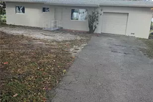 16301 SW 184th St, Miami, FL 33187 - Photo 2