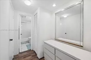 1200 Hillcrest Ct, Hollywood, FL 33021 - Photo 10