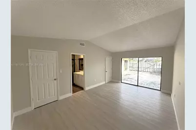 1439 Captains Walk #20-D, Fort Pierce, FL 34950 - Photo 8