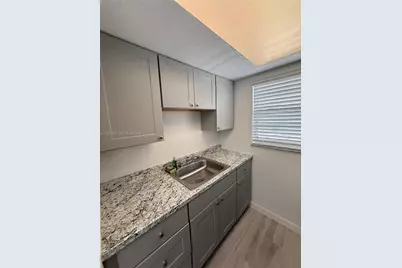 1629 NW N River Dr #404, Miami, FL 33125 - Photo 10