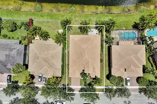 3950 W Hibiscus St, Weston, FL 33332 - Photo 32