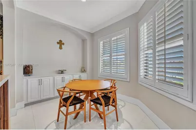 3950 W Hibiscus St, Weston, FL 33332 - Photo 16