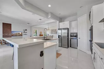 3950 W Hibiscus St, Weston, FL 33332 - Photo 14