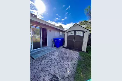 7171 Tam Oshanter Blvd, North Lauderdale, FL 33068 - Photo 24