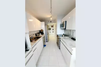 1000 W Island Blvd #508, Aventura, FL 33160 - Photo 2