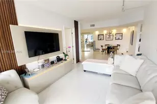 1000 W Island Blvd, Aventura, FL 33160 - Photo 2
