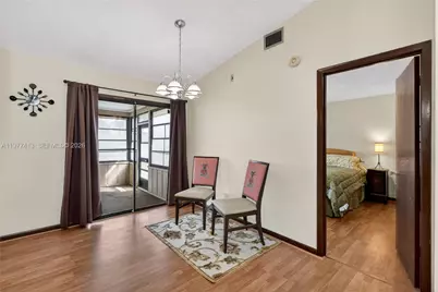 281 NE Greenbrier Ave, Port Saint Lucie, FL 34983 - Photo 6