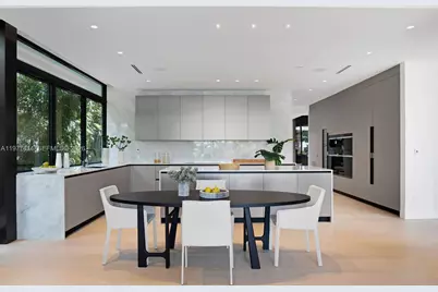 1745 W 24th St, Miami Beach, FL 33140 - Photo 8
