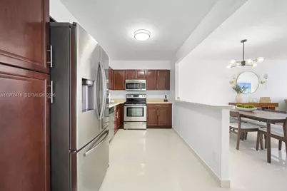 19370 Collins Ave #905, Sunny Isles Beach, FL 33160 - Photo 10