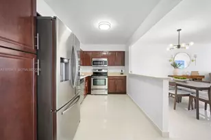 19370 Collins Ave, Sunny Isles Beach, FL 33160 - Photo 10
