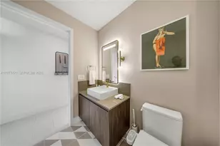 159 NE 6th St, Miami, FL 33132 - Photo 30